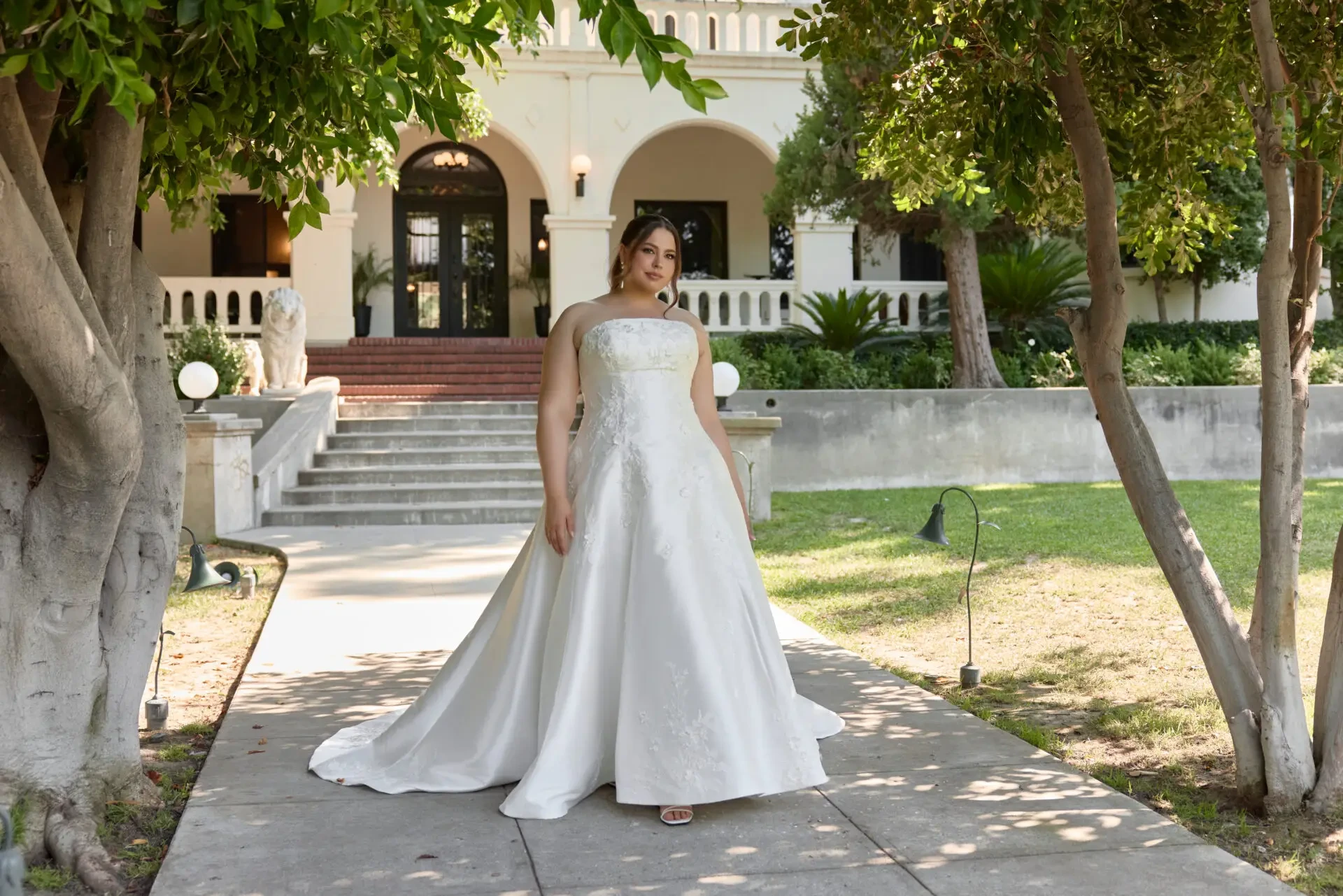 Essense of Australia - Every Body Every Bride Trunk Show